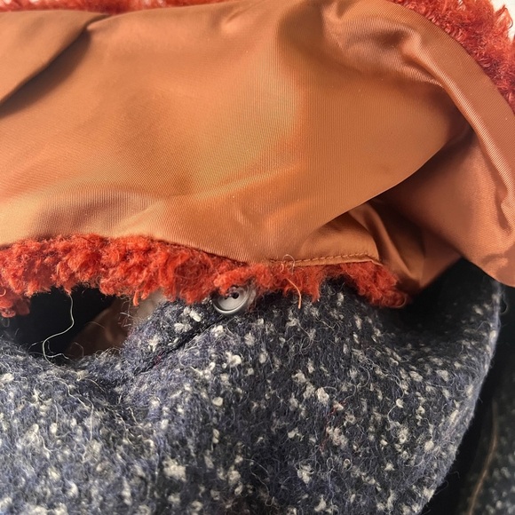 Stylish Kids' Pea Coat with Red Collar - Picture 9 of 9